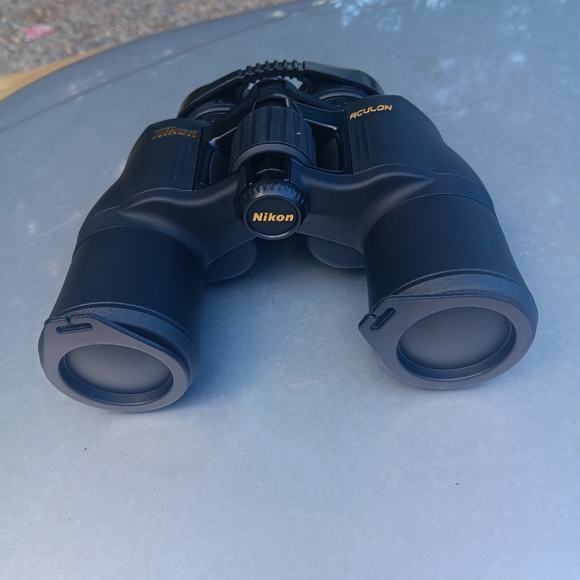 Binoculars - Picture 2 of 3